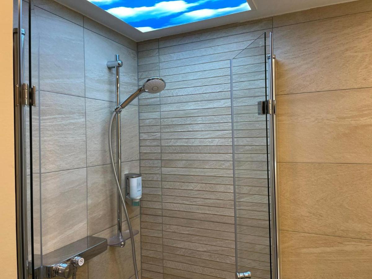 Themenpartment Himmel Und Mehr Penthouse Apartment Gelsenkirchen Ngoại thất bức ảnh
